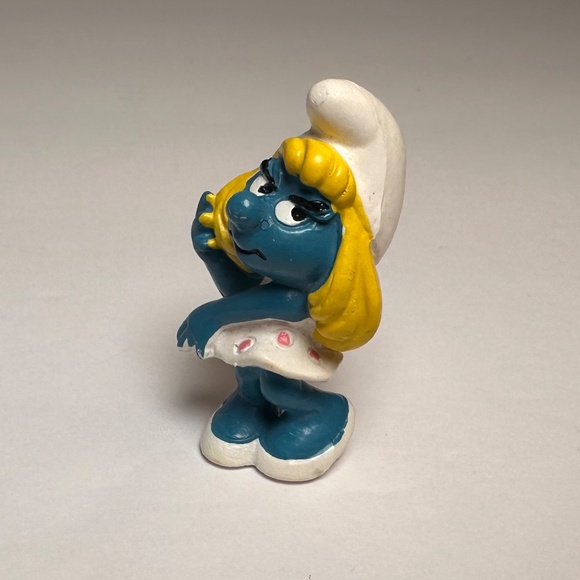 Vintage Bully Smurfette Fixing Hair – West Germany – Peyo Smurfs - Picture 6 of 9
